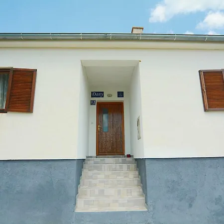 Kuca Za Odmor Dany 度假居 斯克拉丁