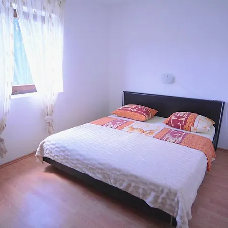 Kuca Za Odmor Dany סקארדין